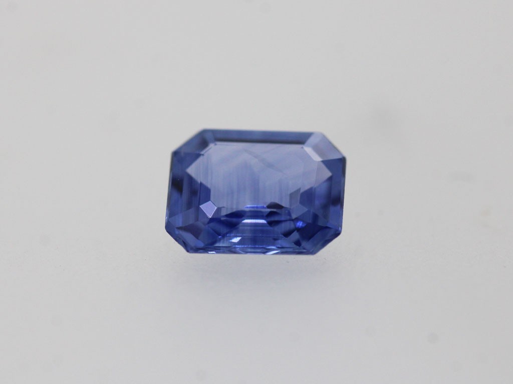 Saphir R.P.C  6x5mm 0.78ct