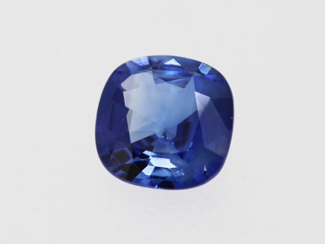 Saphir Coussin 5x5mm 0.59ct