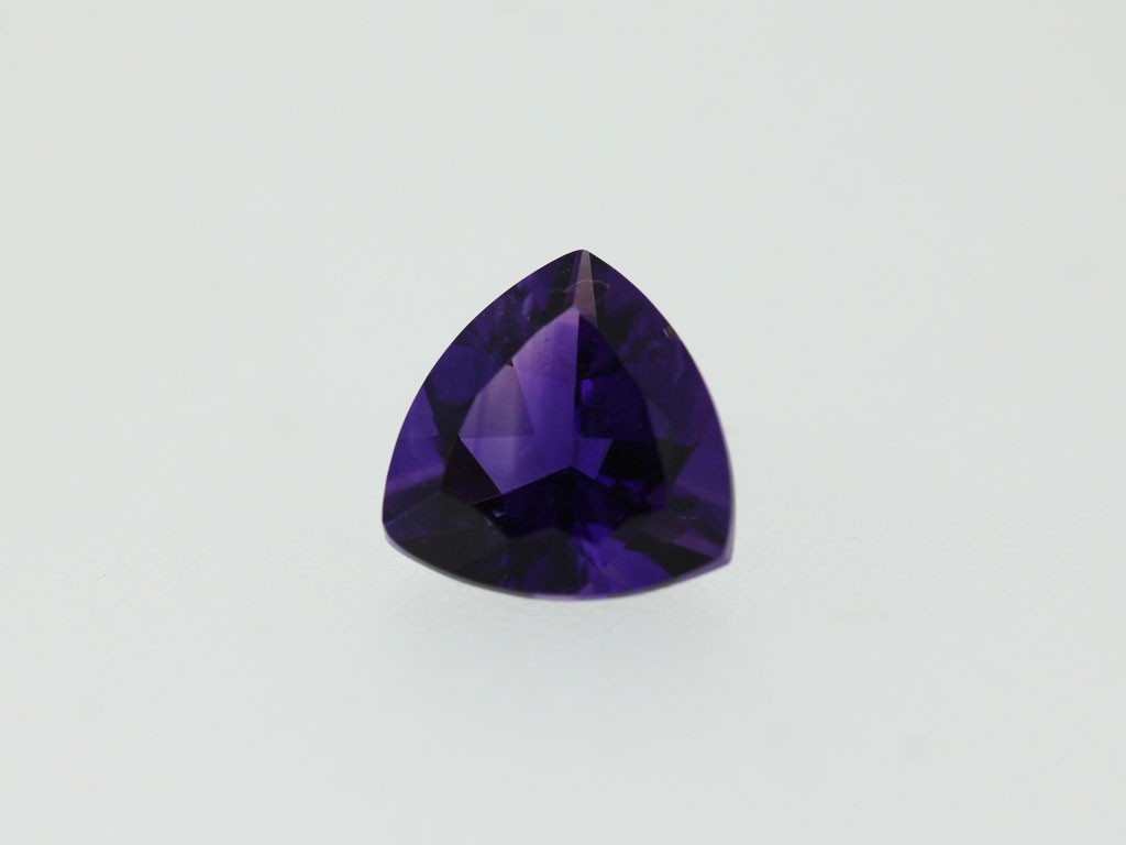 Amethystes troidias 8x8x8mm 1.45ct