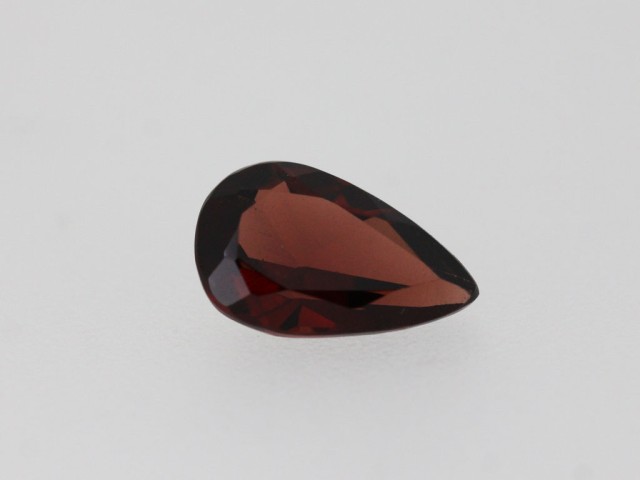 Grenat fin poire 10x6mm 1.77ct