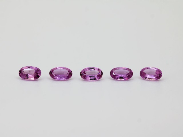 Saphir rose ovale 6x4mm 0.45ct