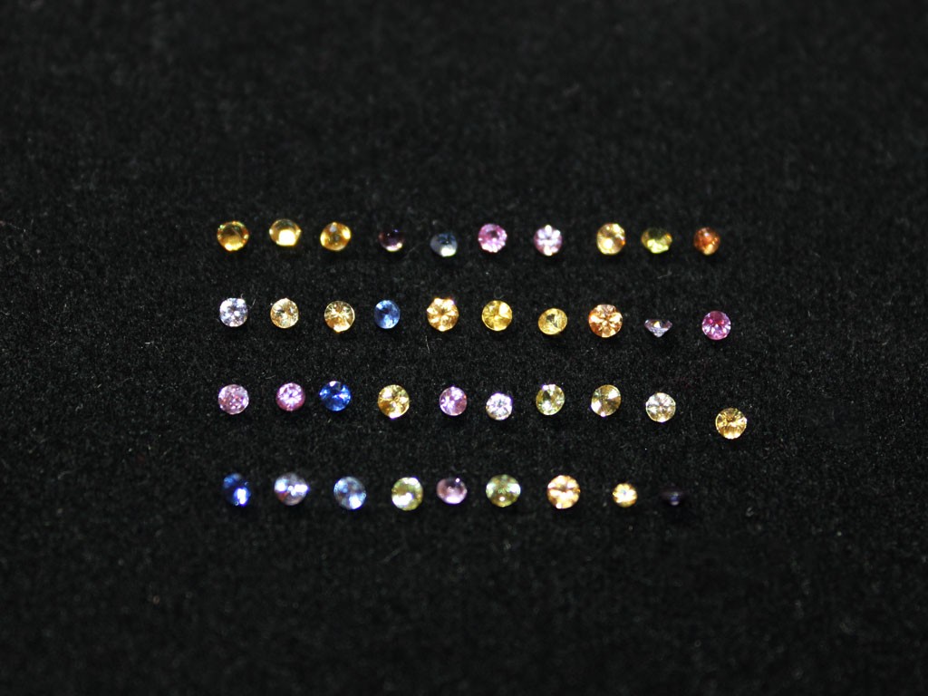 Lot de 10 Saphirs Multicolors ronds 2.4mm/2.8mm