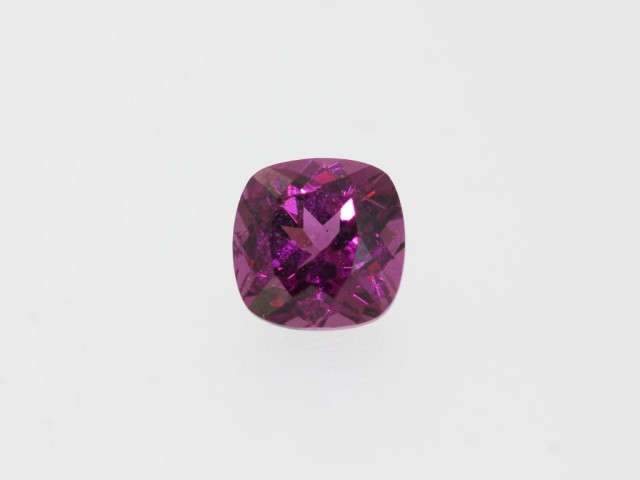 Grenat royal purple 6x6mm...