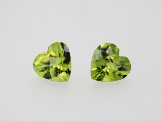 Péridot fin coeur 7mm 1.24ct