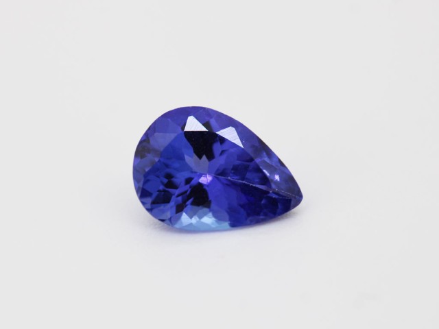 Tanzanite fine poire 11x8mm...