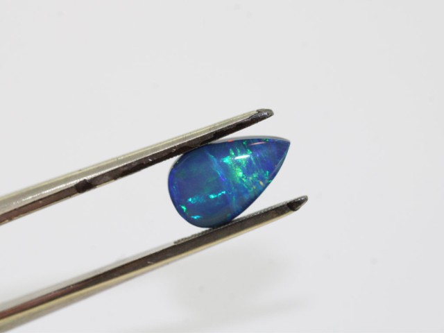 Opale doublet poire 12x8mm...