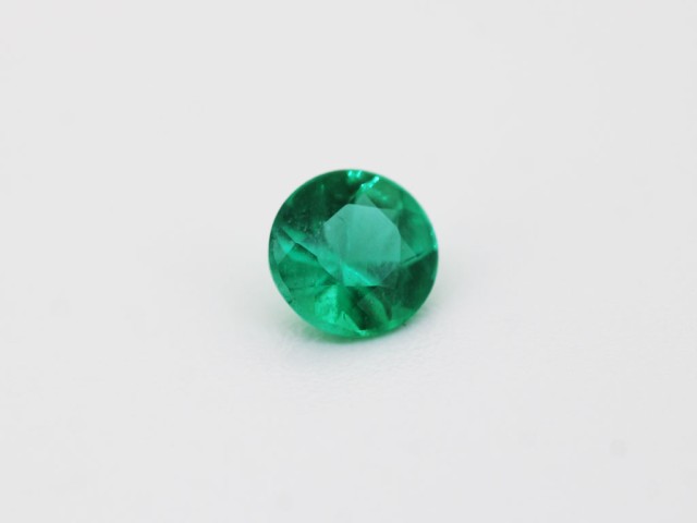 Tsavorite fine ronde 5mm...