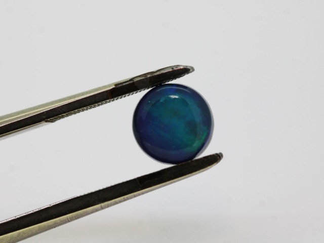Opale doublet rond 7mm 1.36ct