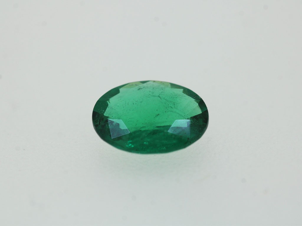 Emeraude fine ovale 8x6mm 1.18ct