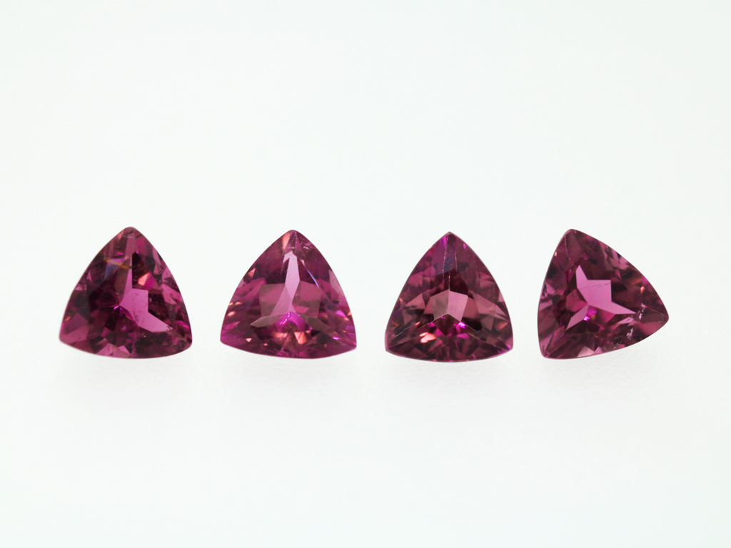Tourmaline Rose Troïdia 6x6mm 0.70ct