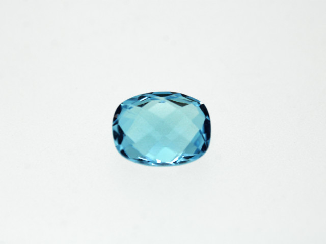 Topaze bleue traitée R.A....