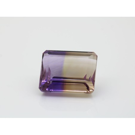 Amétrine 17.4x14.6x9.2mm 19cts