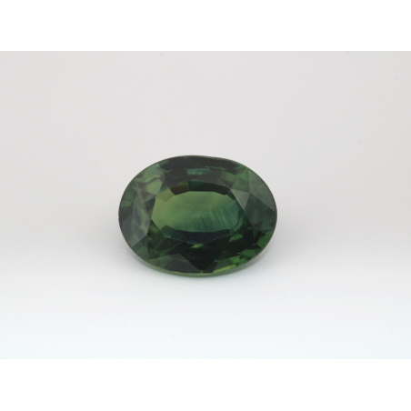 Saphir fin vert ovale 8x6mm 1.45cts