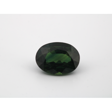 Saphir fin vert ovale 8.1x6mm 1.54cts