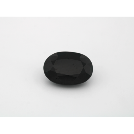 Saphir fin "Siam" ovale 14x10mm 7.87cts