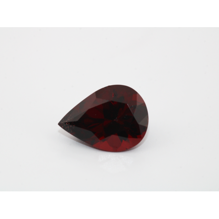 Grenat fin poire 9x6.7mm 1.86cts