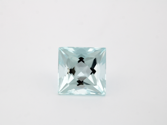Aigue Marine C.V 9x9mm 3.18cts