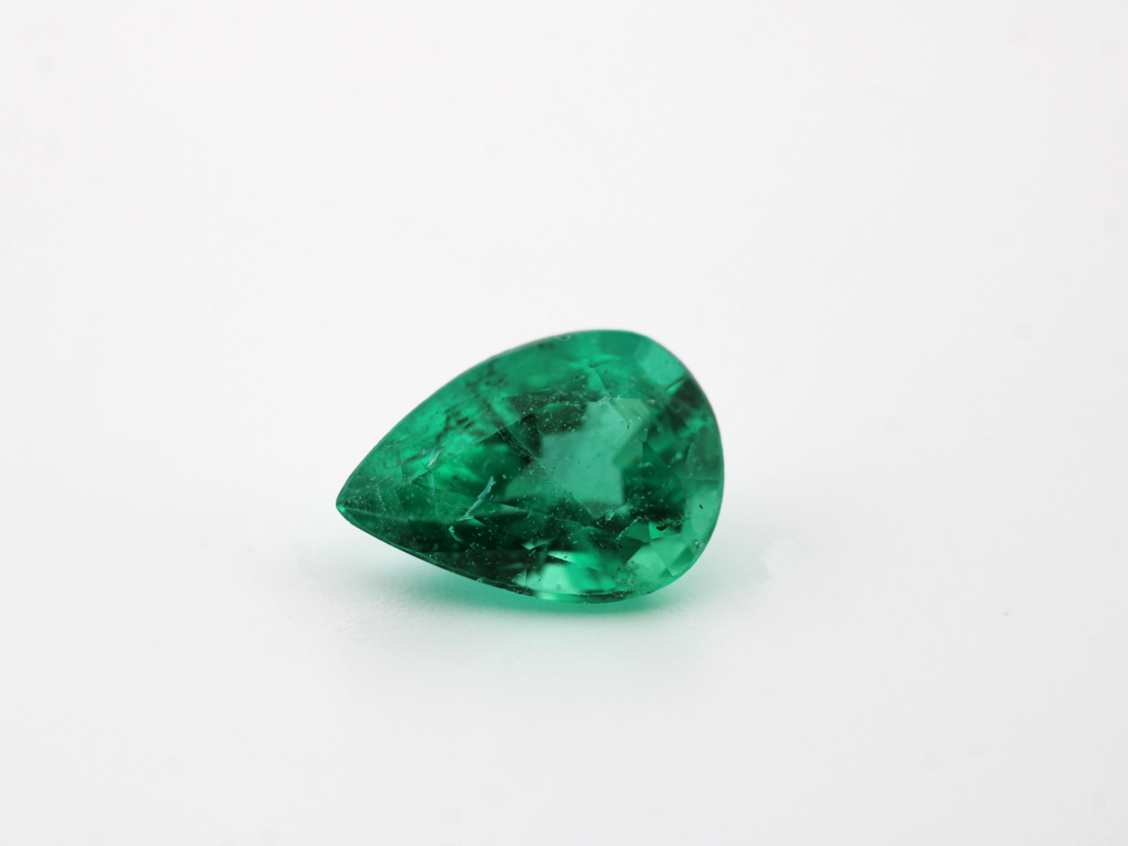 Emeraude fine Poire 7x5mm 0.58ct