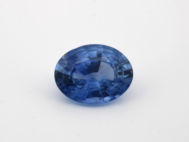 Saphir fin Ovale 9x7mm 1.91cts
