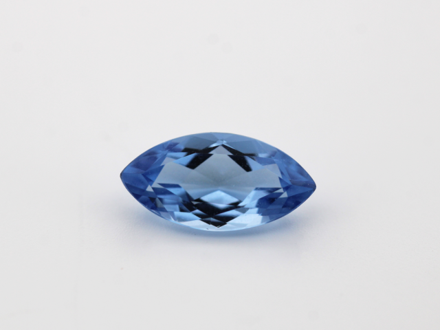 Beryl bleu traité navette...