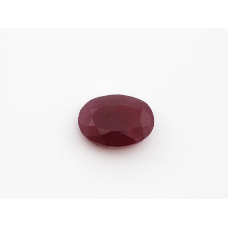 Rubis fin qualité réparation ovale 8x6mm 1.80cts