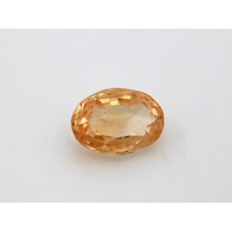 Saphir fin ovale peche 9x7mm 2.40cts