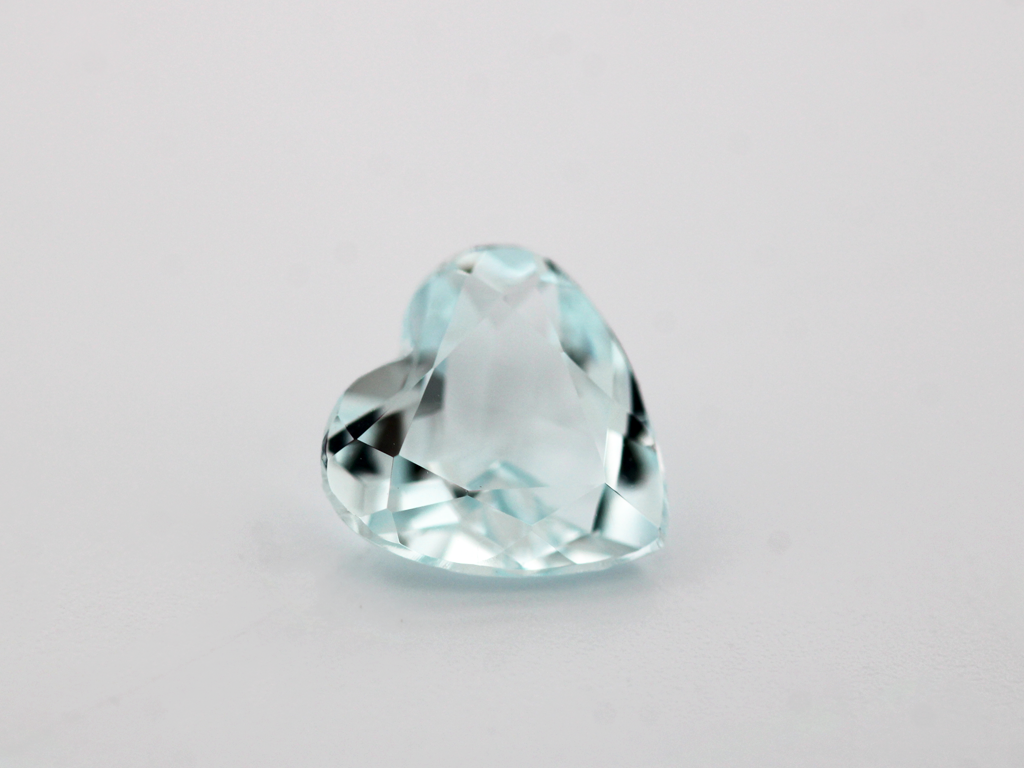 Aigue-Marine coeur 7x7mm 1.02cts