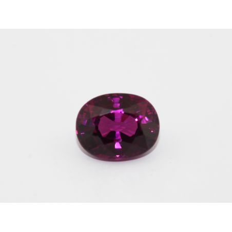 Grenat "purple" ovale 8.2x6.5mm 2.22cts
