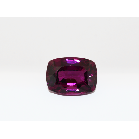 Grenat "purple" R.A 9.2x6.8mm 2.92cts