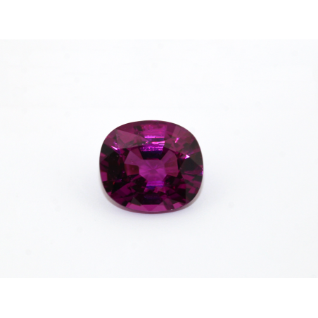 Grenat "purple" R.A 7.4x6.5mm 1.56cts
