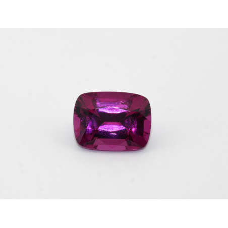 Grenat "purple" R.A 8.9x6.7mm 2.44cts