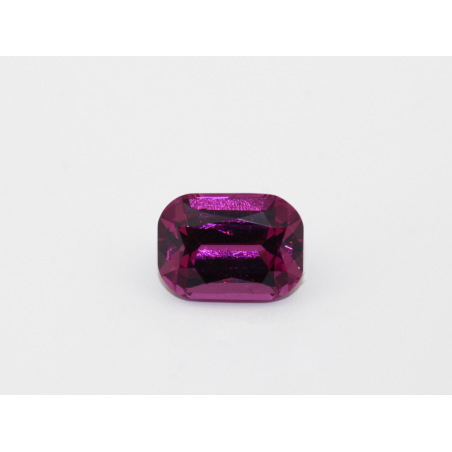 Grenat "purple" R.A 8.5x6.2mm 2.61cts