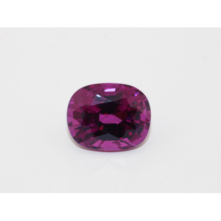 Grenat "purple" R.A 8x6.3mm 2.10cts