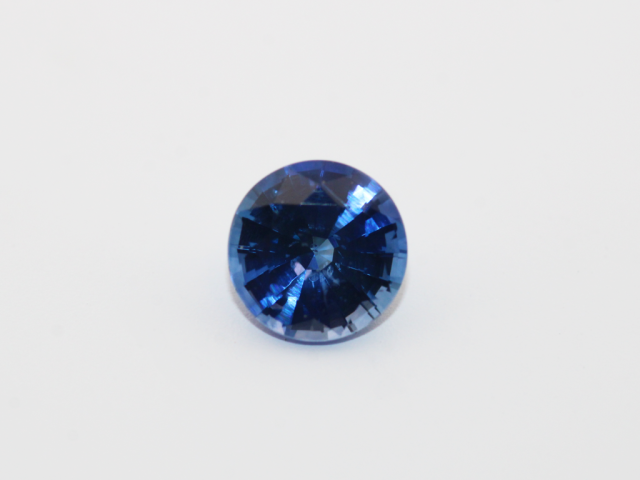 Saphir fin rond 6mm 1.13cts