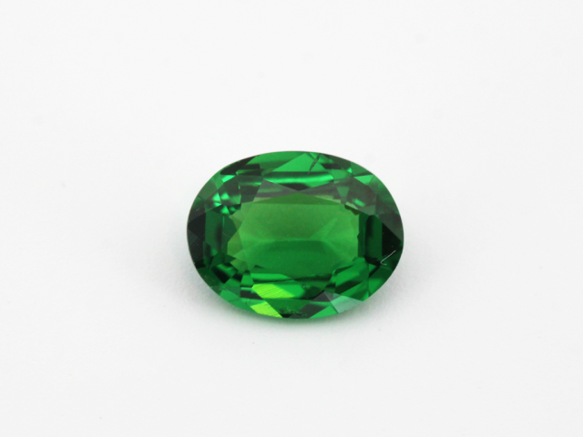 Tsavorite ovale 7.5x5.8mm...