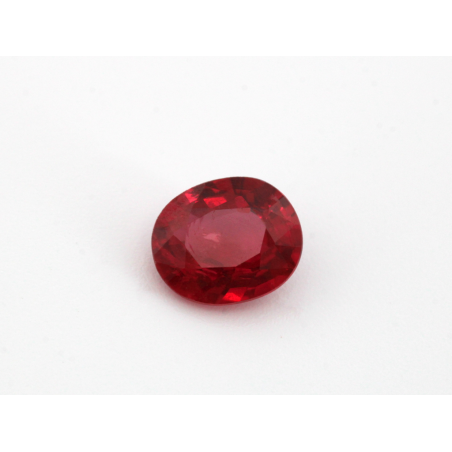 Rubis fin ovale 5.4x4.6mm 0.54cts