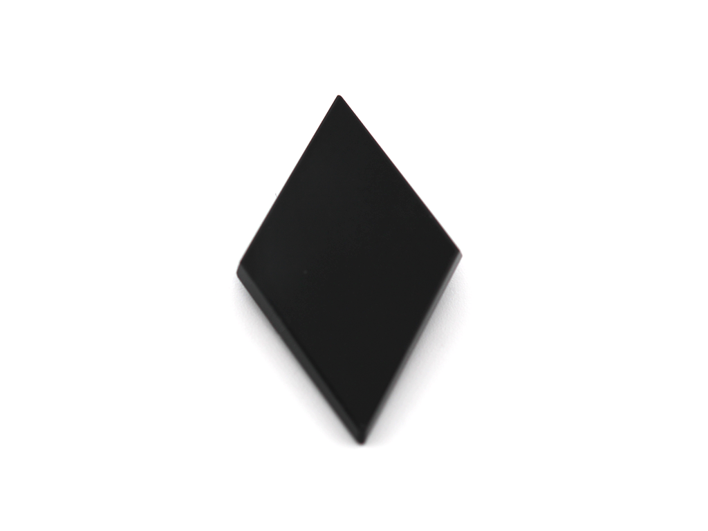 Plaquette onyx losange 24.2x15mm 5.42cts