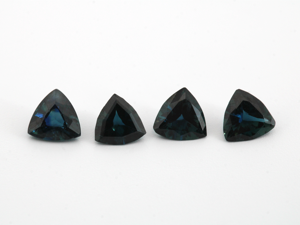 Saphir fin teal troïdia 4.5x4.5mm 0.35ct