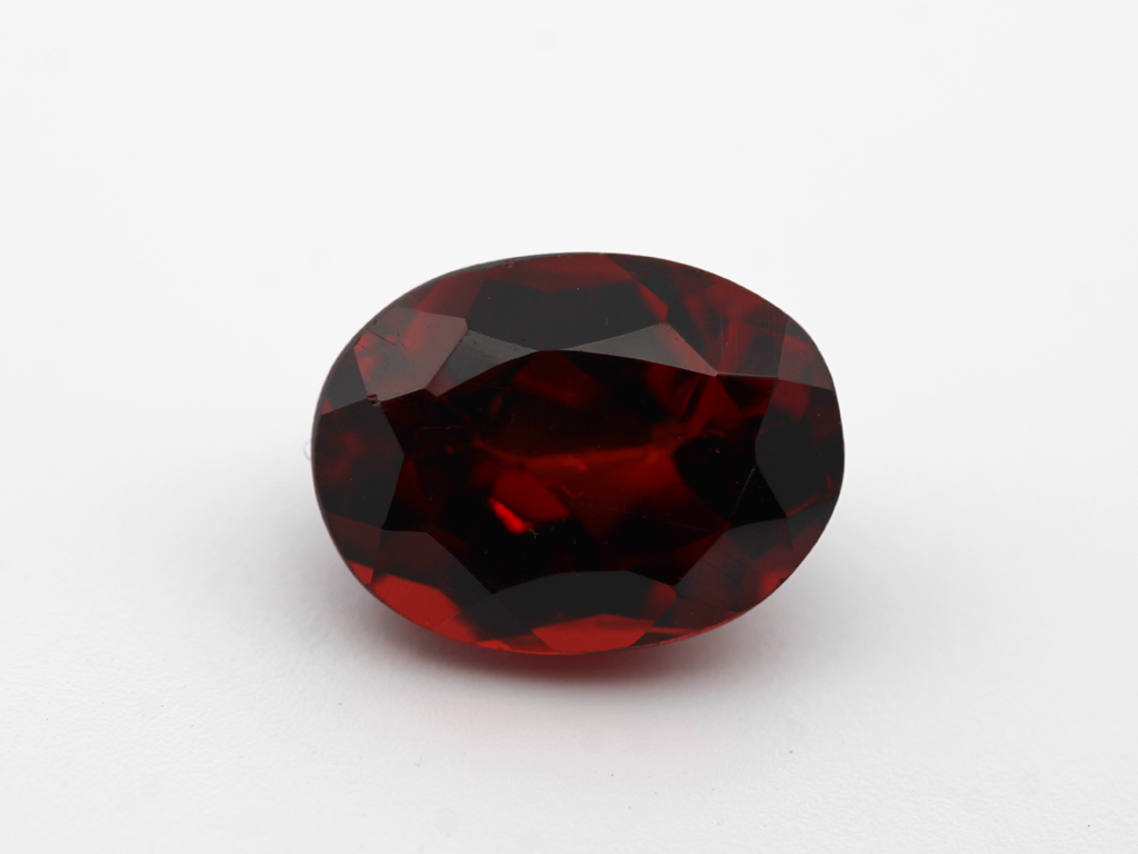 Grenat ovale 11x8.3mm 5.28cts
