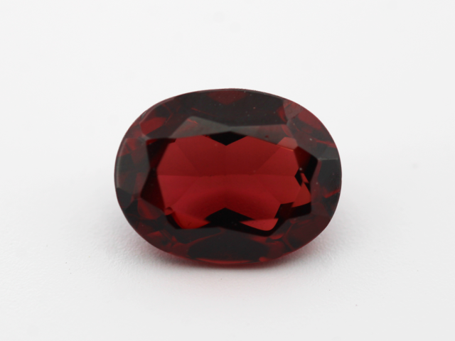 Grenat ovale 9x7mm 2.52cts