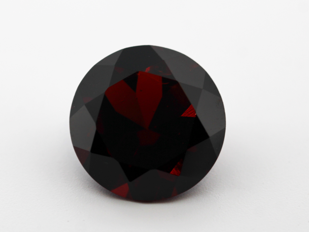 Grenat rond 12mm 6.97cts