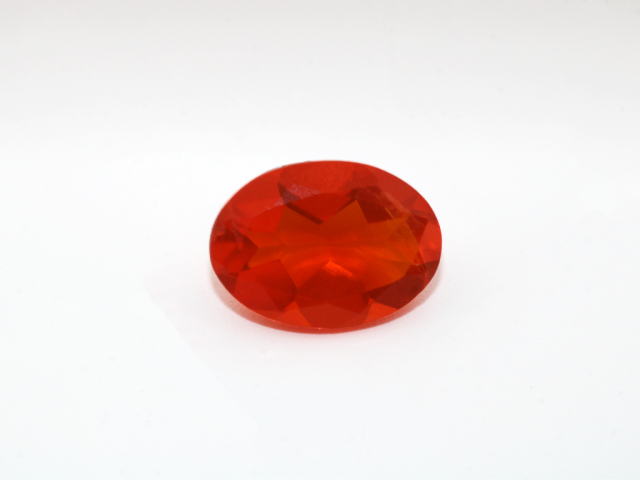 Opale de feu ovale 7x5mm...
