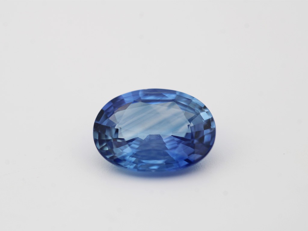 Saphir Ovale 9x7mm 1.85ct