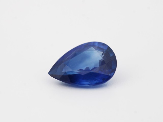 Saphir poire 7x5mm 0.72ct