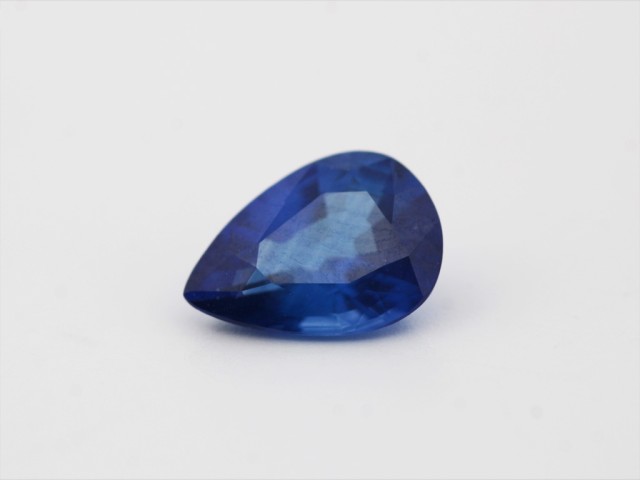 Saphir poire 7x5mm 0.84ct