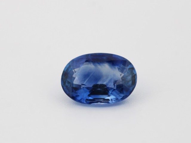 Saphir fin Ovale 7x5mm 0.88ct