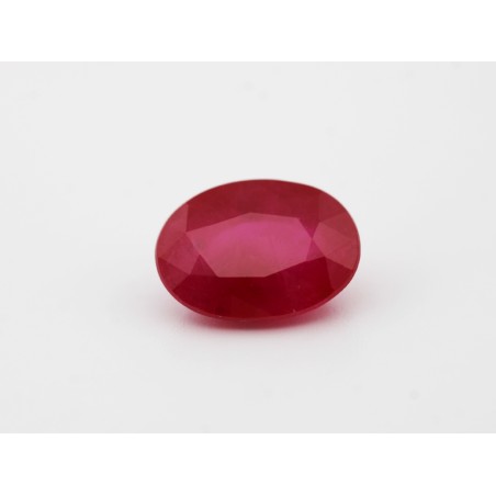 Rubis fin ovale 8x6mm 1.54ct