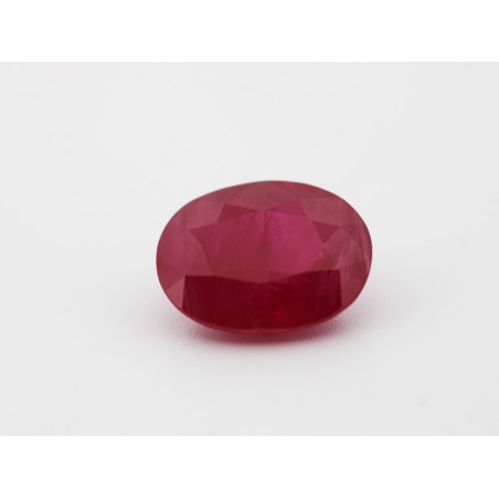 Rubis fin ovale 8x6mm 1.62ct