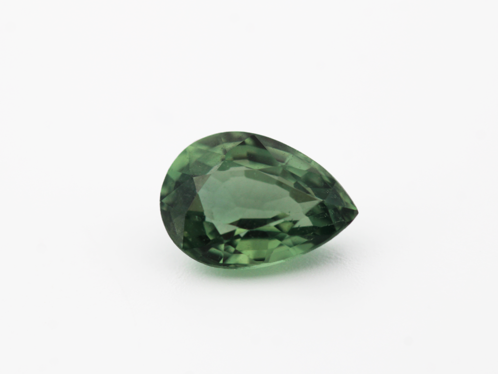 Saphir fin vert poire 7x5mm 1.03ct