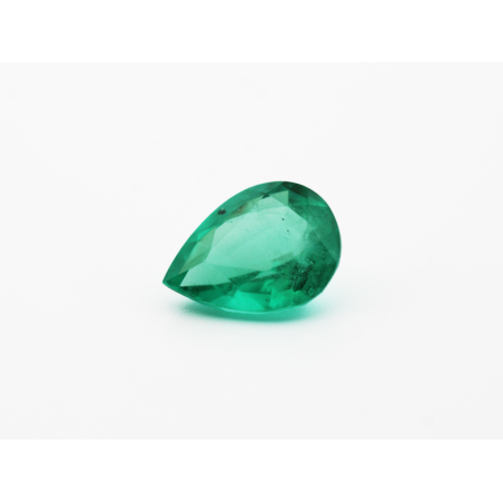 Emeraude fine poire 8x6mm 0.95ct